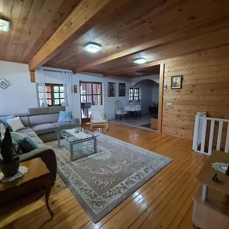 בית נופש House בייאליינה